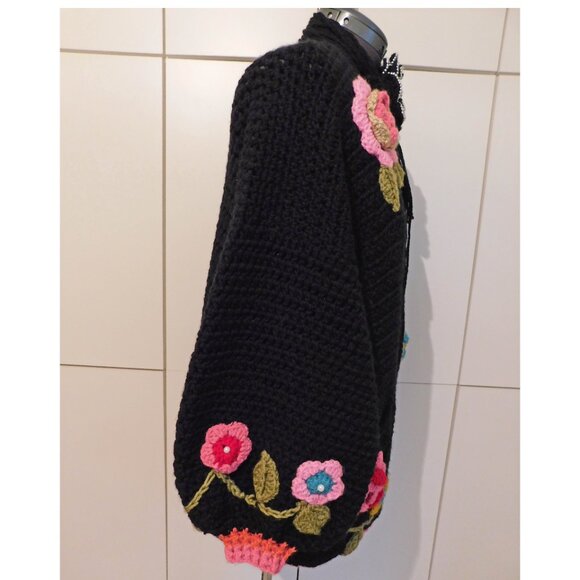 Black Crochet Flower Puffy Sleeves Sweater - L/XL - Picture 8 of 11